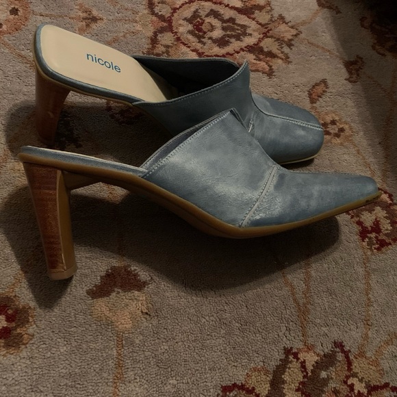 NICOLE healed slip on shoes - Picture 2 of 8